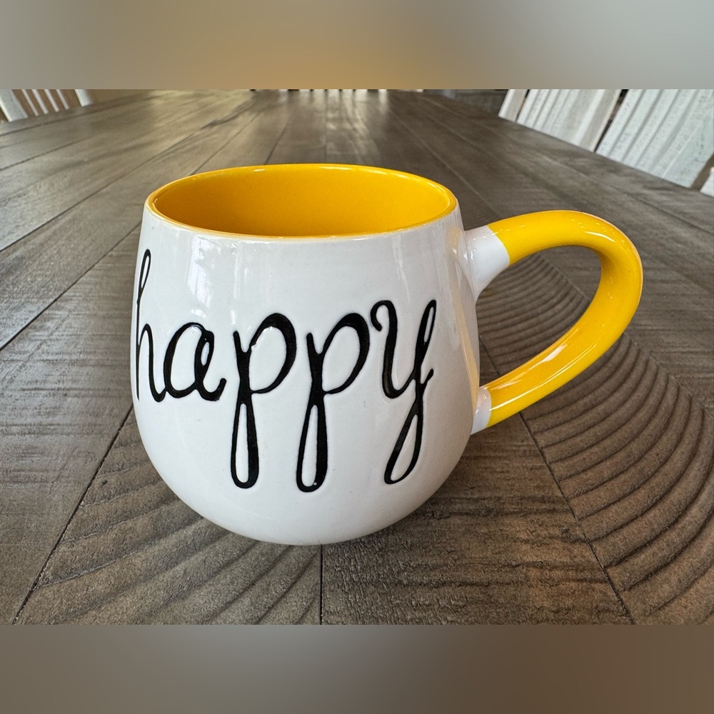 Pier 1 Happy Yellow & White Cheerful Coffee/Tea Mug